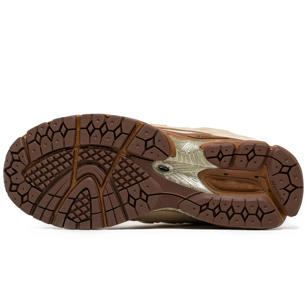 New Balance | 1906R D “The Sweetness of Kin” x Randomevent Sneakers 'Tan / Cream-Brown' - Image 4