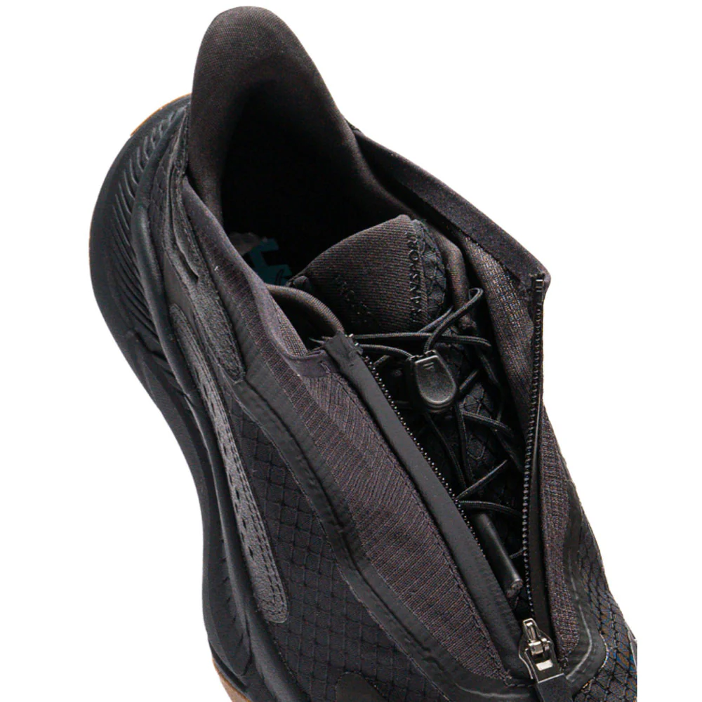 HOKA | Project Transport 'Carbon Black / Black' - Image 4