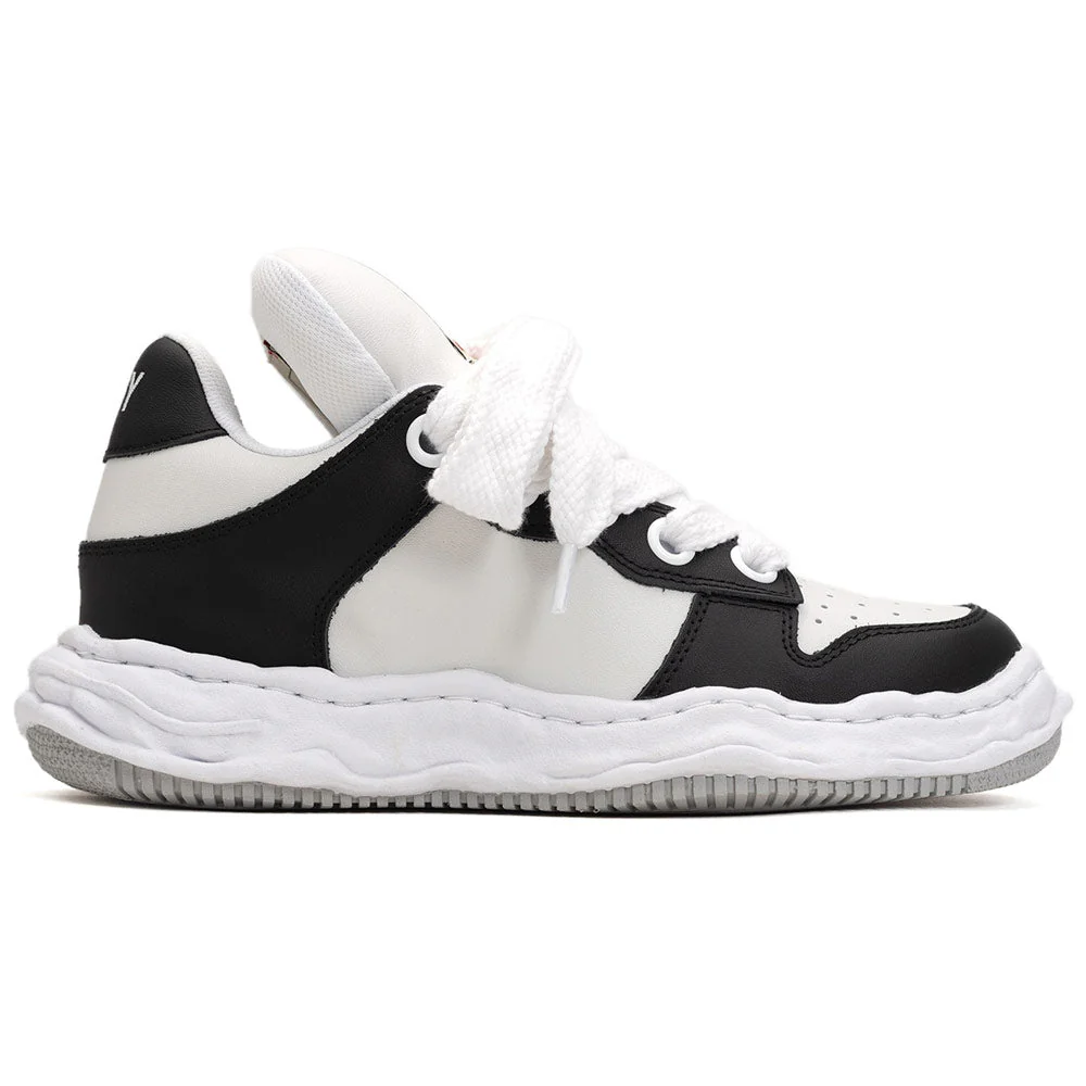 WAYNE OG Sole Leather Puffer Low-Top Sneaker 'Black / White'